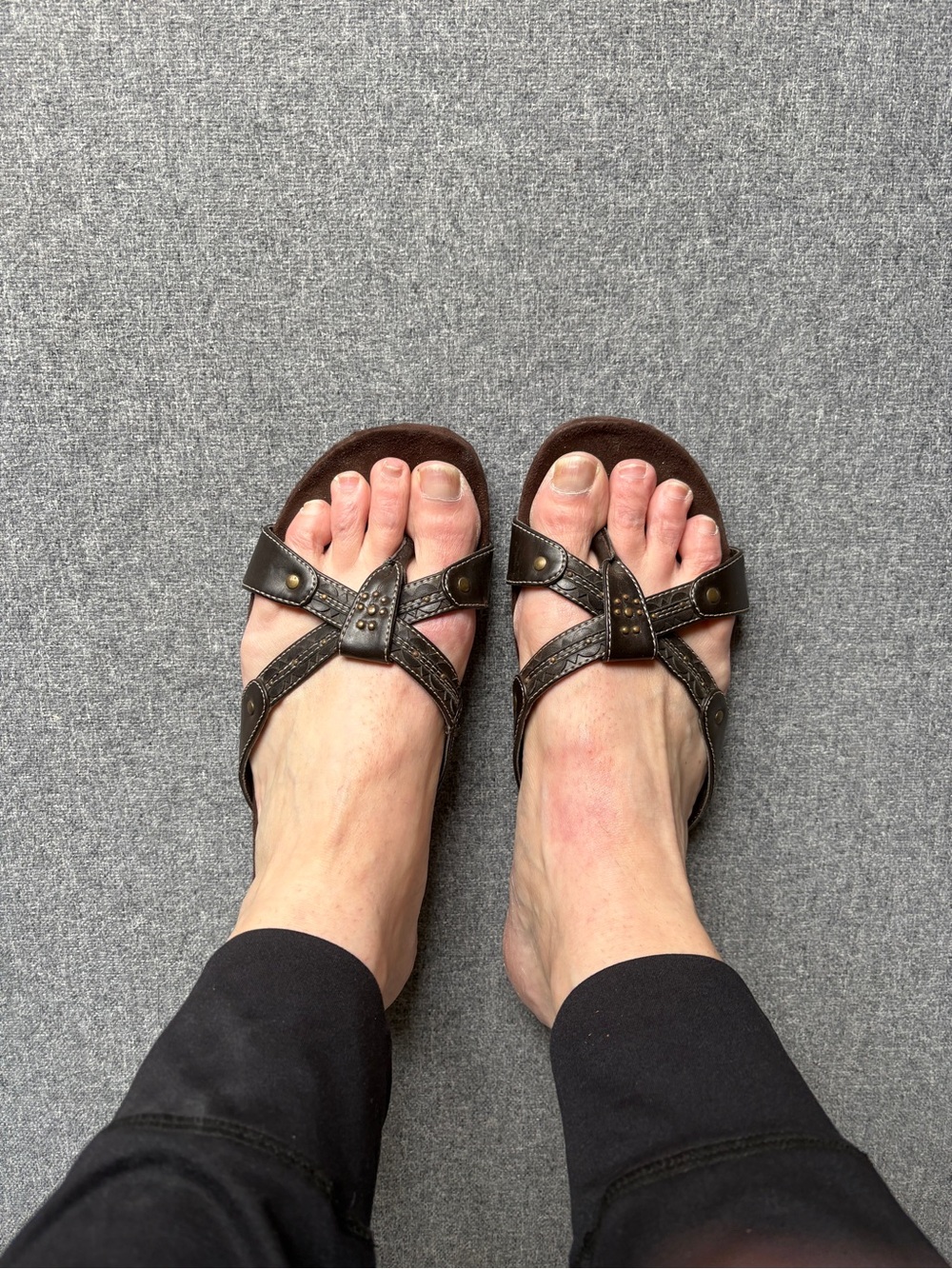 Women’s Dark Brown Leather BASS Cross-Strap Sandals